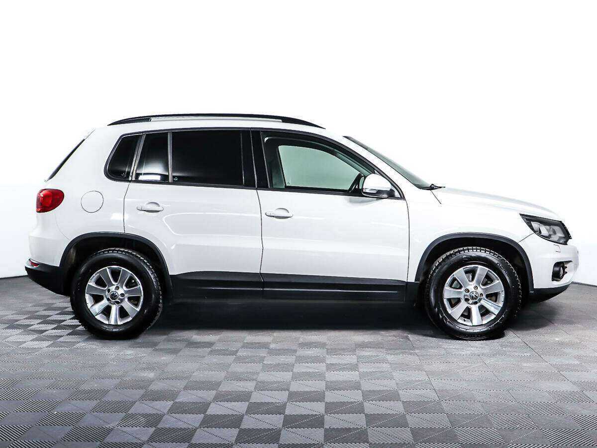 Volkswagen Tiguan б/у, 2013, Автоматическая. Фото: #3