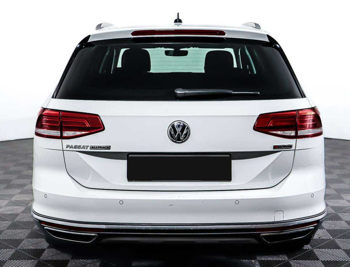 Volkswagen Passat б/у, 2018, Роботизированная. Фото: #5