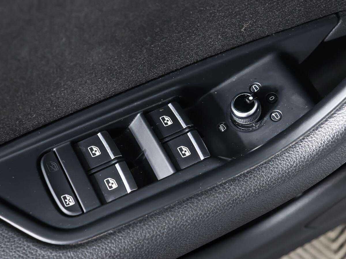 Ауди А4 б/у, 2015, Роботизированная. Фото: #16