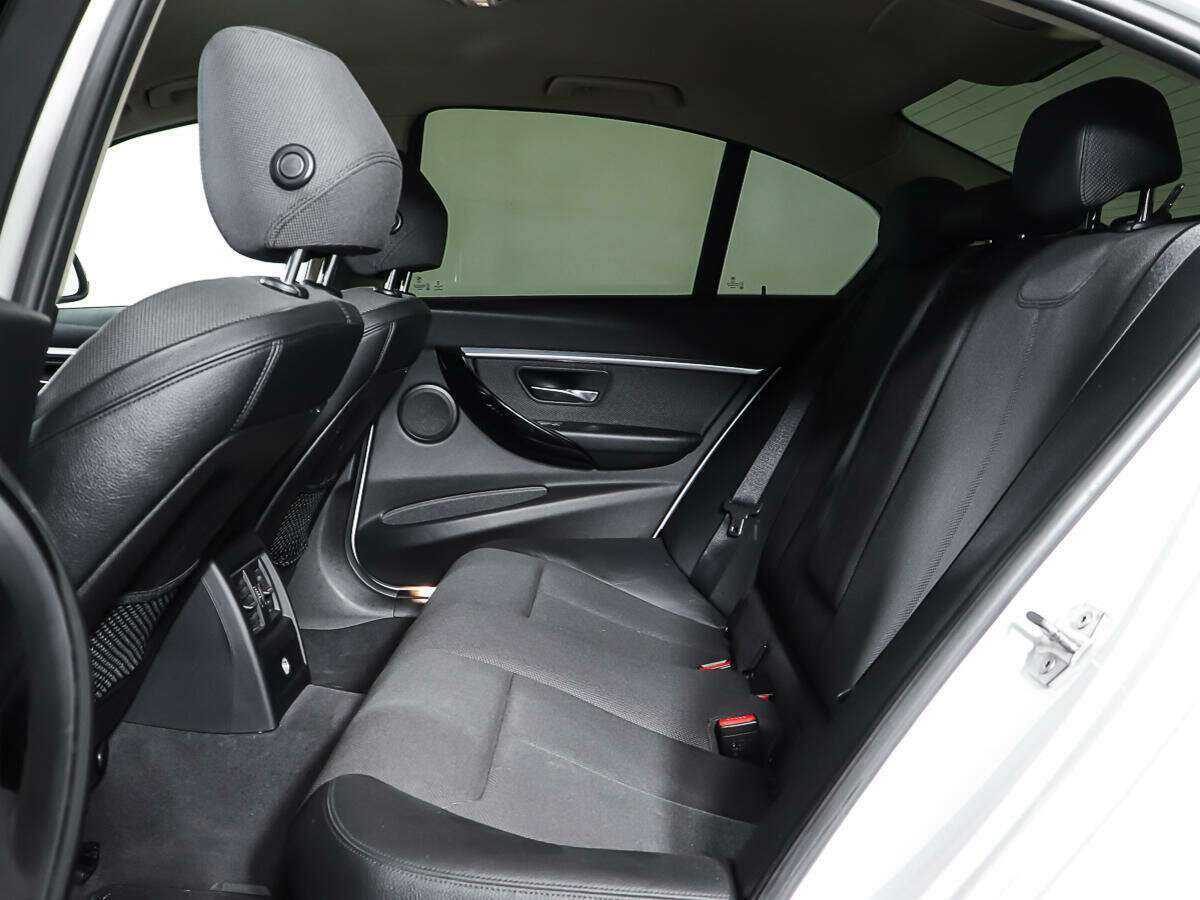 БМВ 3 серии б/у, 2016, Автоматическая. Фото: #9