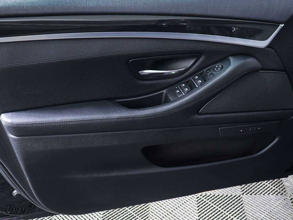 БМВ 5 серии б/у, 2012, Автоматическая. Фото: #16