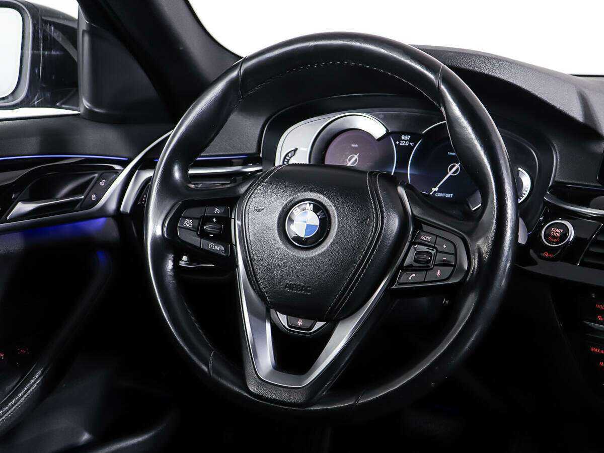 БМВ 5 серии б/у, 2017, Автоматическая. Фото: #18