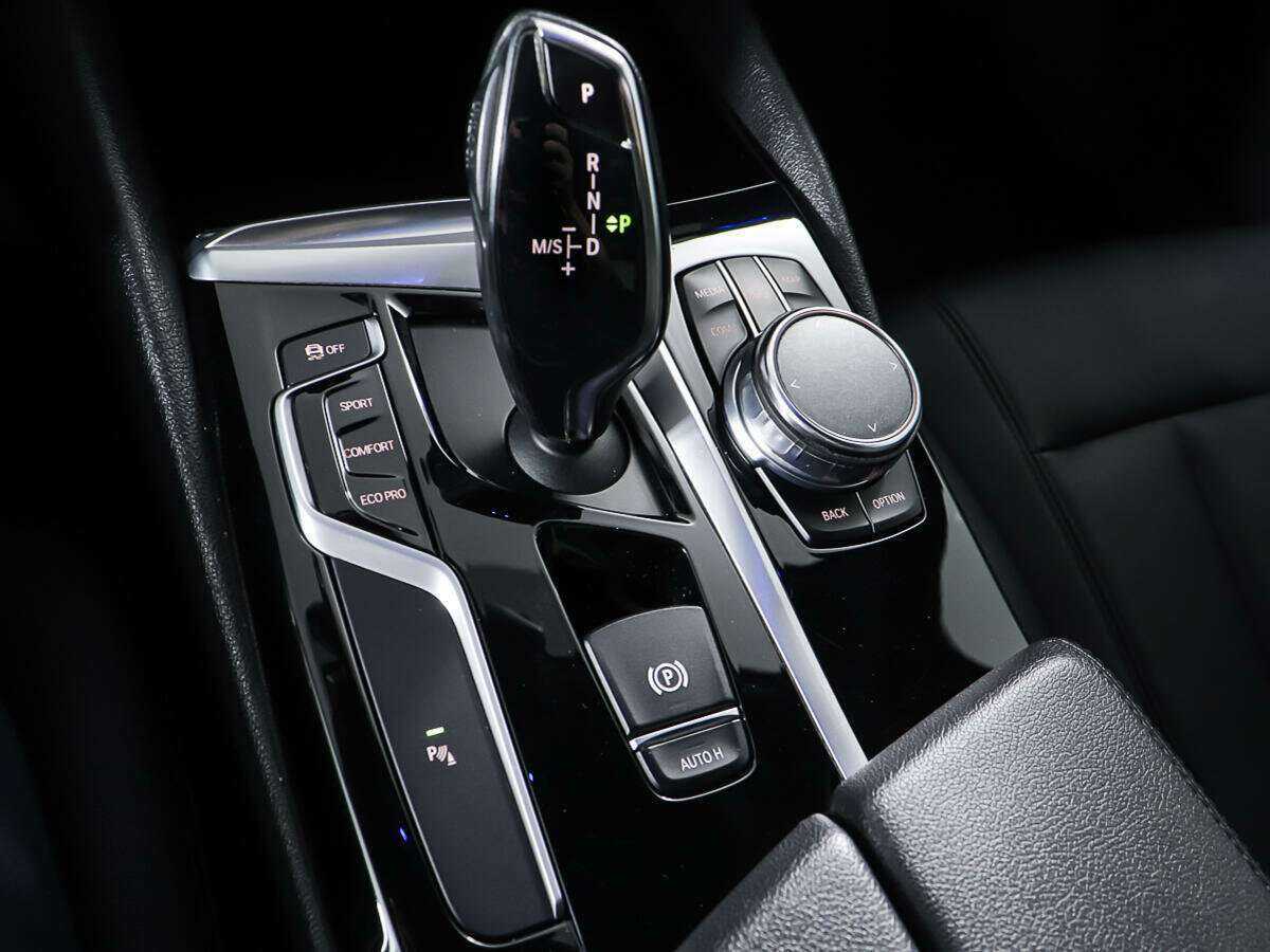 БМВ 5 серии б/у, 2017, Автоматическая. Фото: #22