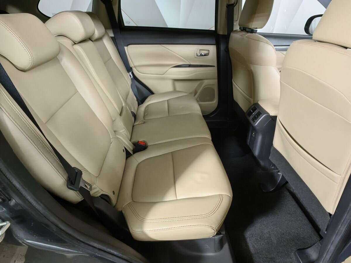 Митсубиши Оутлэндер б/у, 2019, Вариатор. Фото: #11