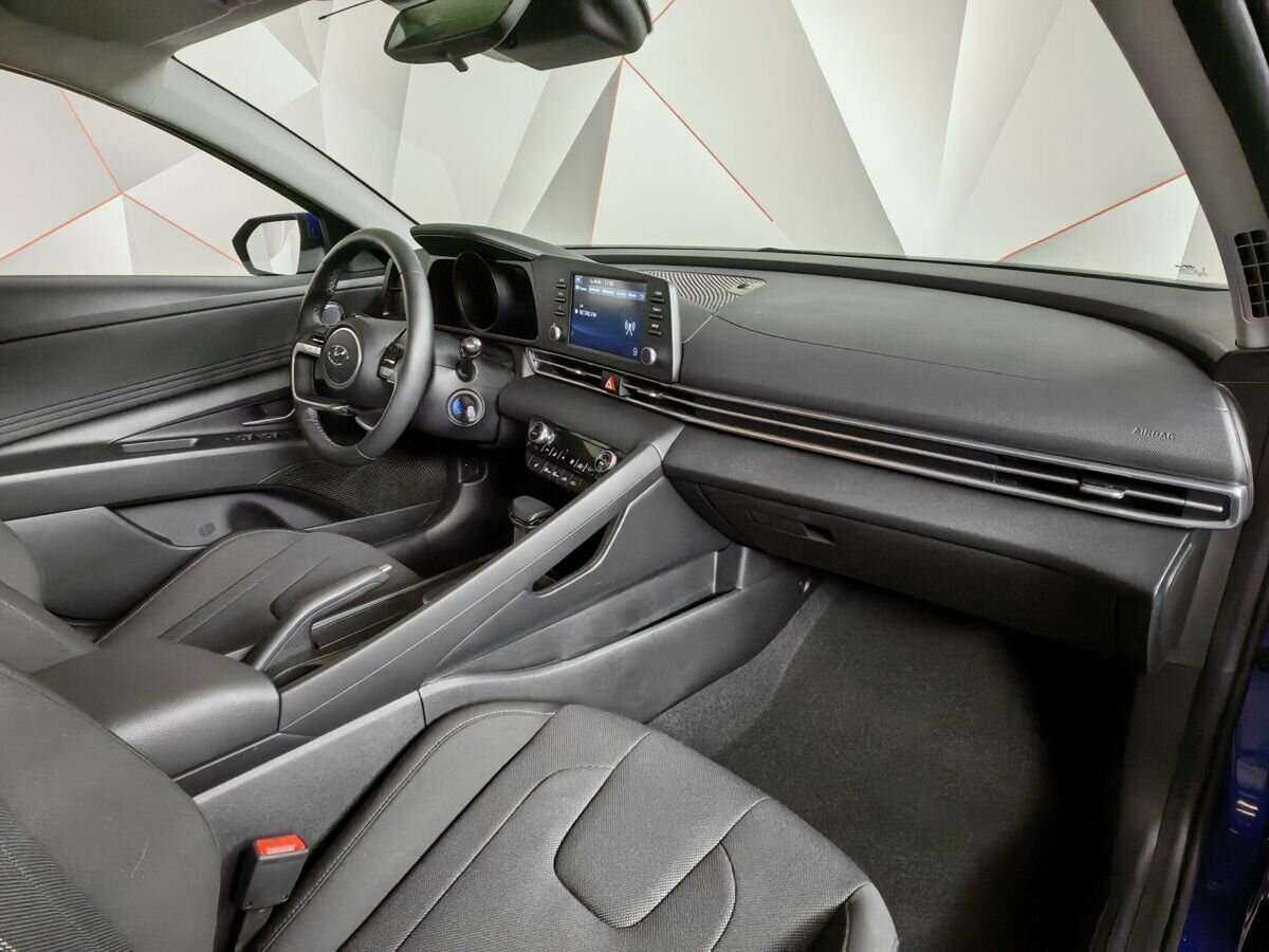 Hyundai Elantra б/у, 2022, Автоматическая. Фото: #8