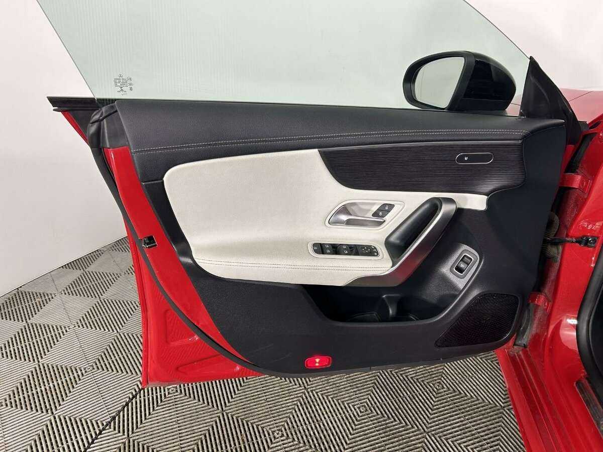 Mercedes-Benz CLA б/у, 2019, Роботизированная. Фото: #7