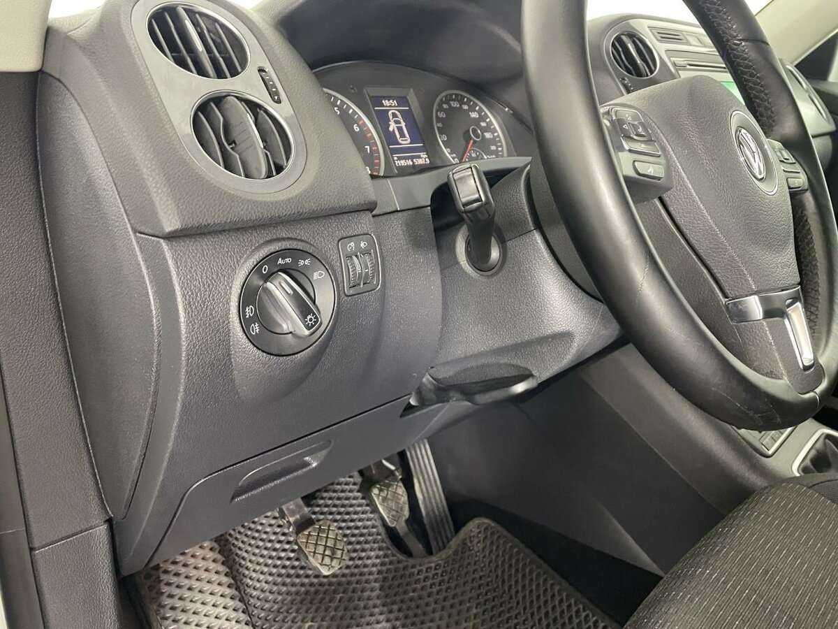 Volkswagen Tiguan б/у, 2014, Механическая. Фото: #6