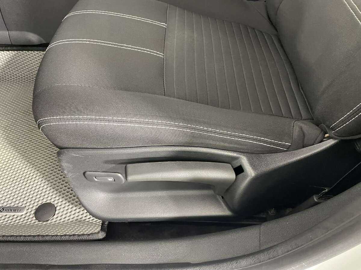 Renault Fluence б/у, 2015, Механическая. Фото: #9