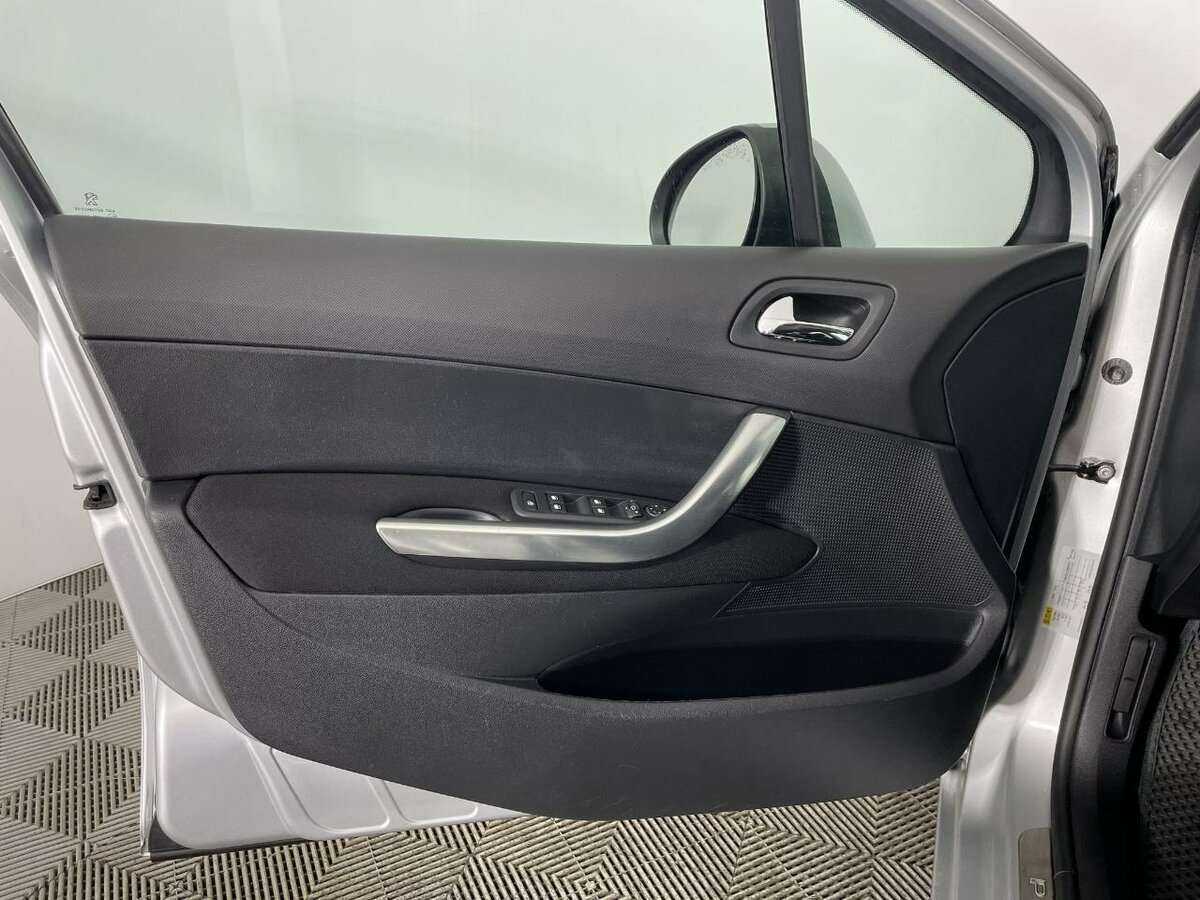 Пежо 408 б/у, 2016, Механическая. Фото: #7