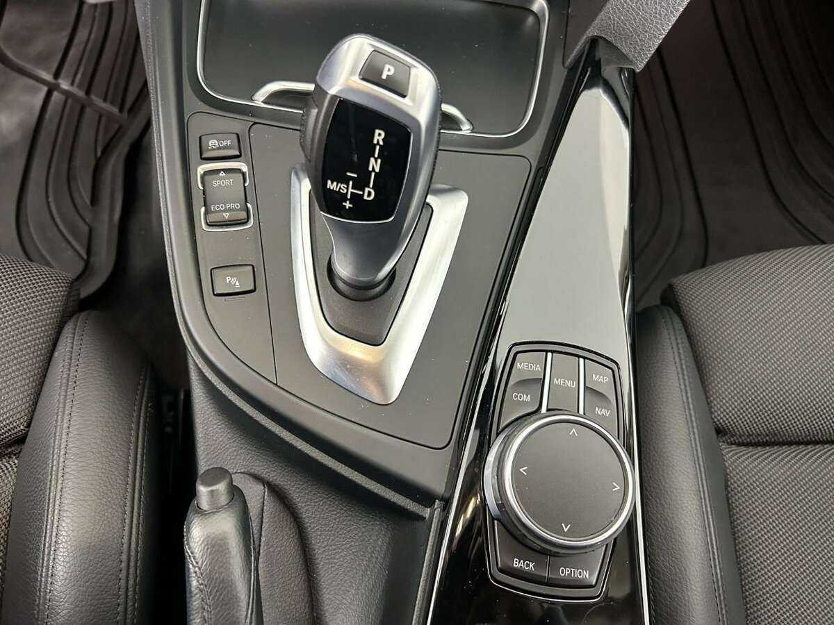 БМВ 3 серии б/у, 2016, Автоматическая. Фото: #12