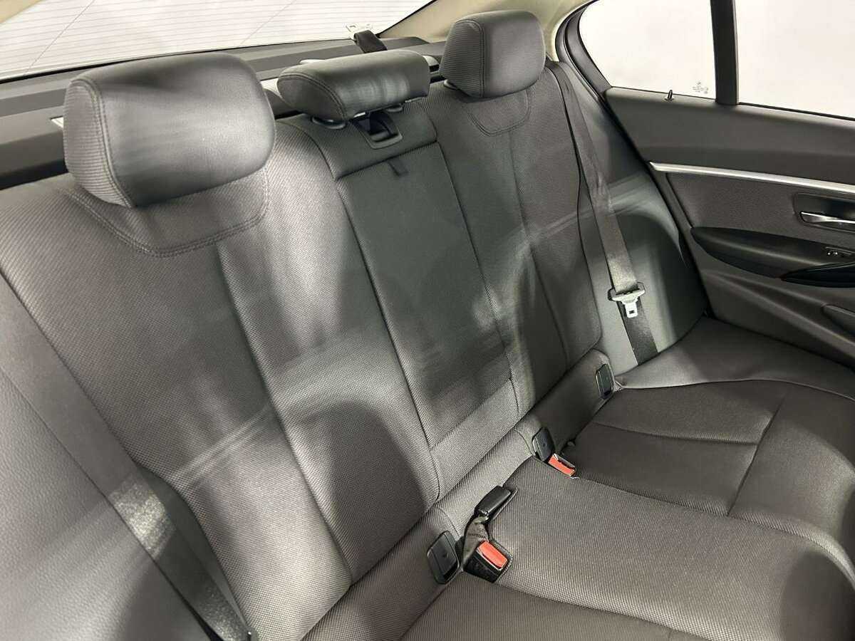 БМВ 3 серии б/у, 2016, Автоматическая. Фото: #14