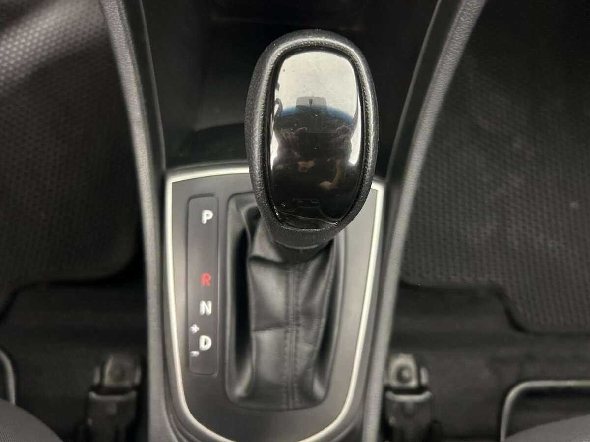 Хендай Солярис б/у, 2015, Автоматическая. Фото: #12