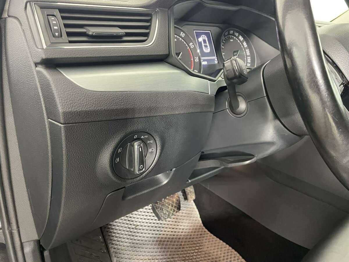 Skoda Superb б/у, 2018, Роботизированная. Фото: #8