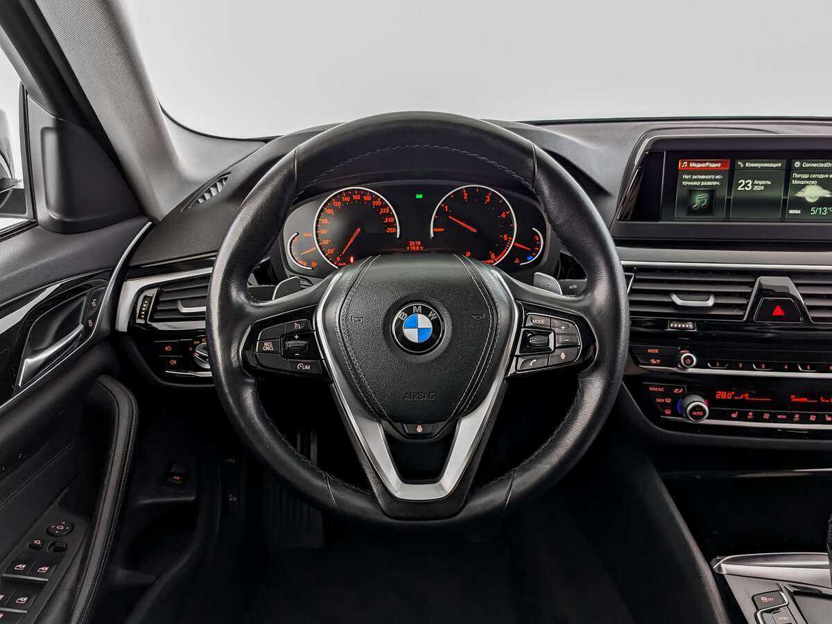 БМВ 5 серии б/у, 2018, Автоматическая. Фото: #15