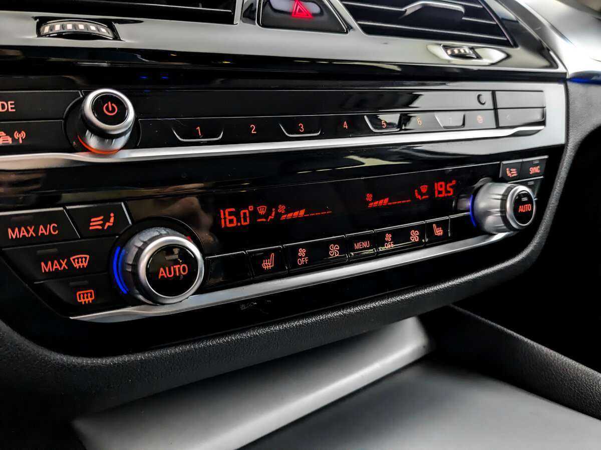 БМВ 5 серии б/у, 2018, Автоматическая. Фото: #21