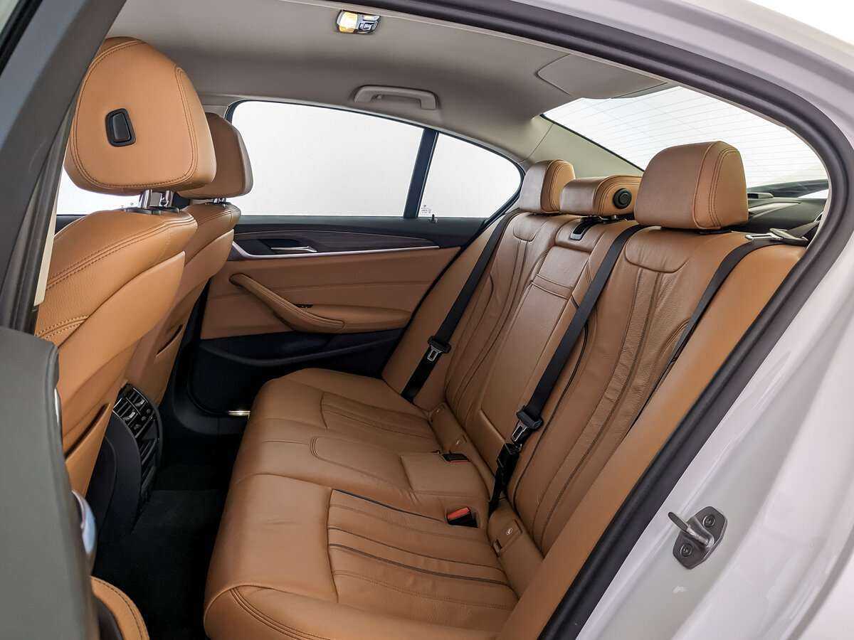 BMW 5 серии б/у, 2017, Автоматическая. Фото: #11