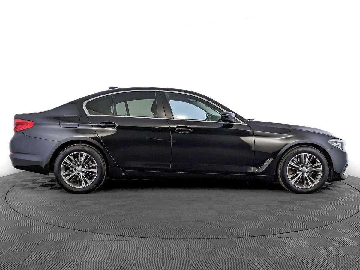 БМВ 5 серии б/у, 2018, Автоматическая. Фото: #3