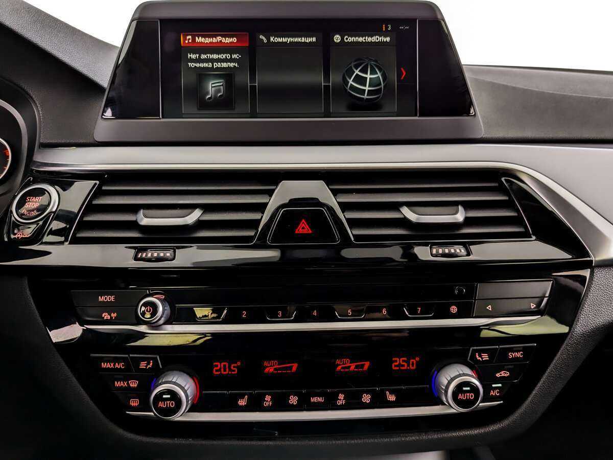 БМВ 5 серии б/у, 2018, Автоматическая. Фото: #12