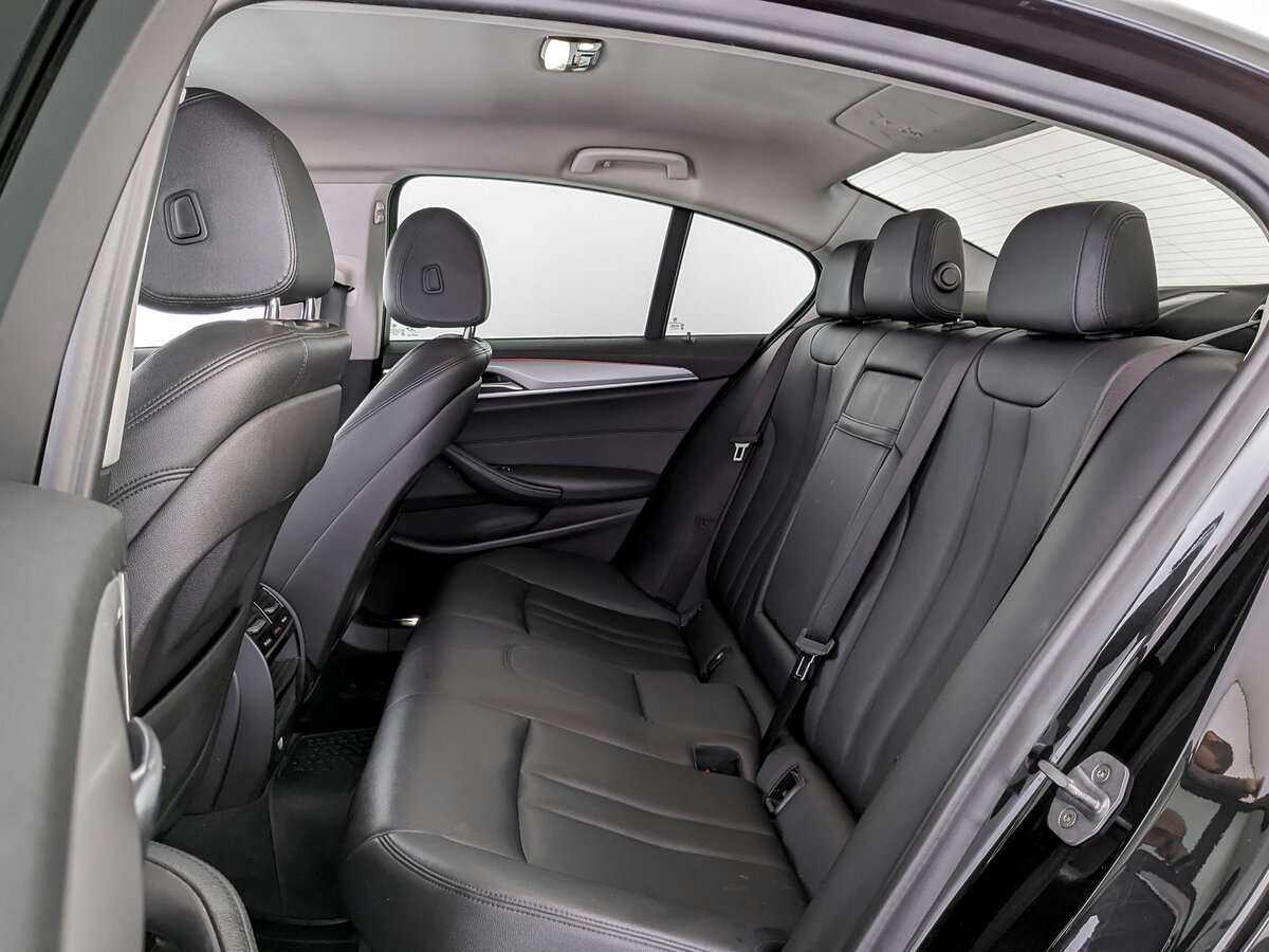 БМВ 5 серии б/у, 2018, Автоматическая. Фото: #8