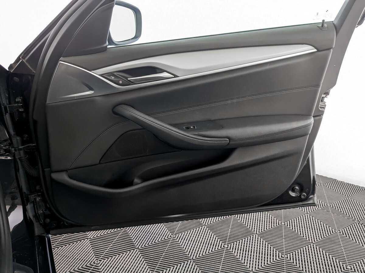 БМВ 5 серии б/у, 2018, Автоматическая. Фото: #19