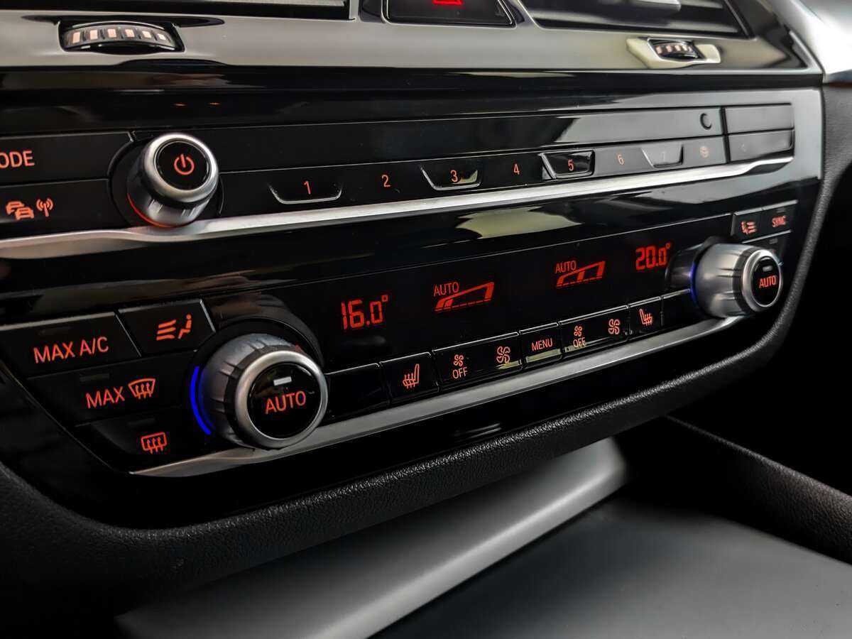 БМВ 5 серии б/у, 2018, Автоматическая. Фото: #20