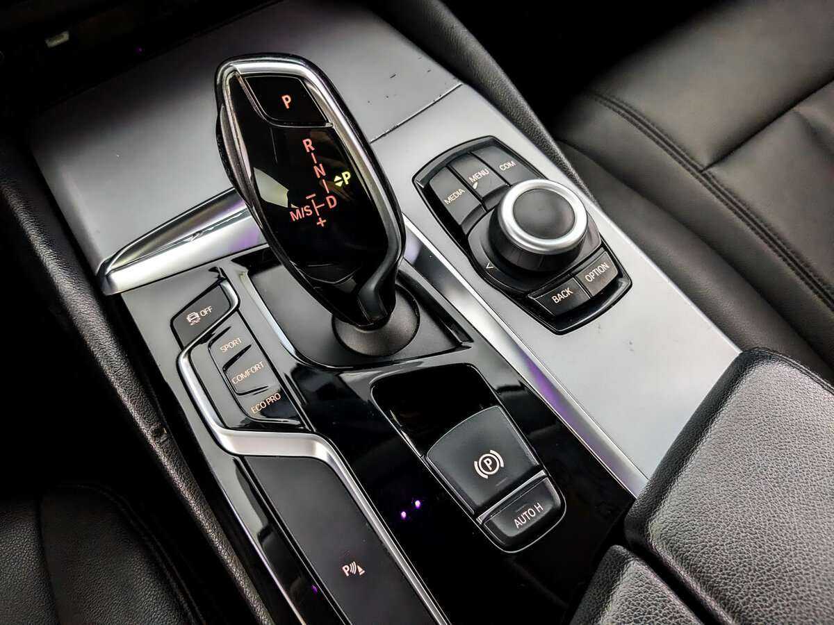 БМВ 5 серии б/у, 2018, Автоматическая. Фото: #20