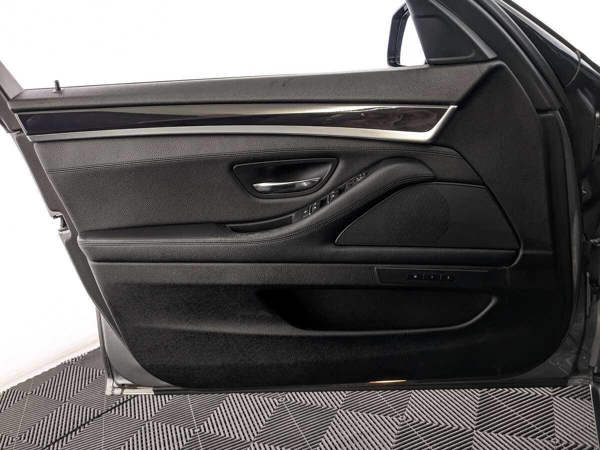 БМВ 5 серии б/у, 2014, Автоматическая. Фото: #13