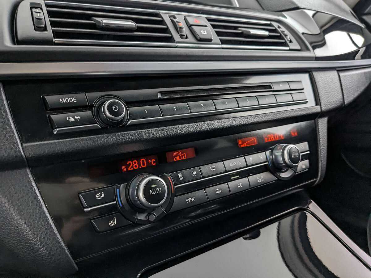 БМВ 5 серии б/у, 2014, Автоматическая. Фото: #15