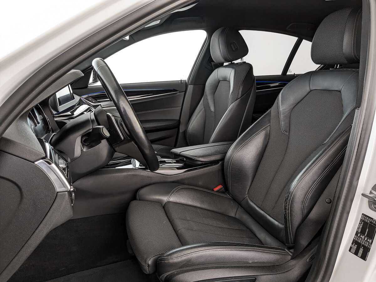 БМВ 5 серии б/у, 2017, Автоматическая. Фото: #15