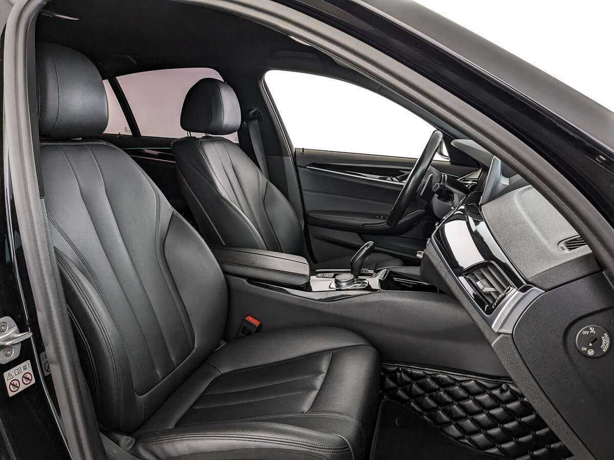 БМВ 5 серии б/у, 2017, Автоматическая. Фото: #19