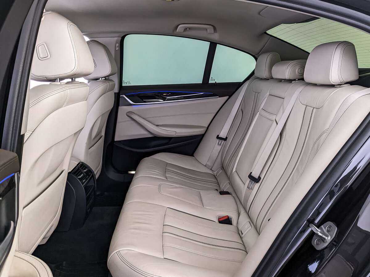 БМВ 5 серии б/у, 2017, Автоматическая. Фото: #13