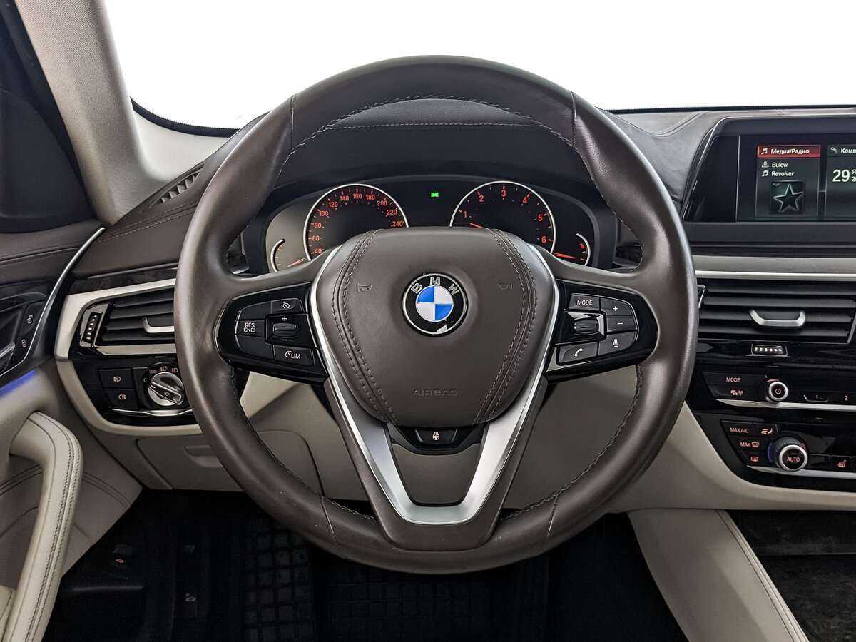 БМВ 5 серии б/у, 2017, Автоматическая. Фото: #17