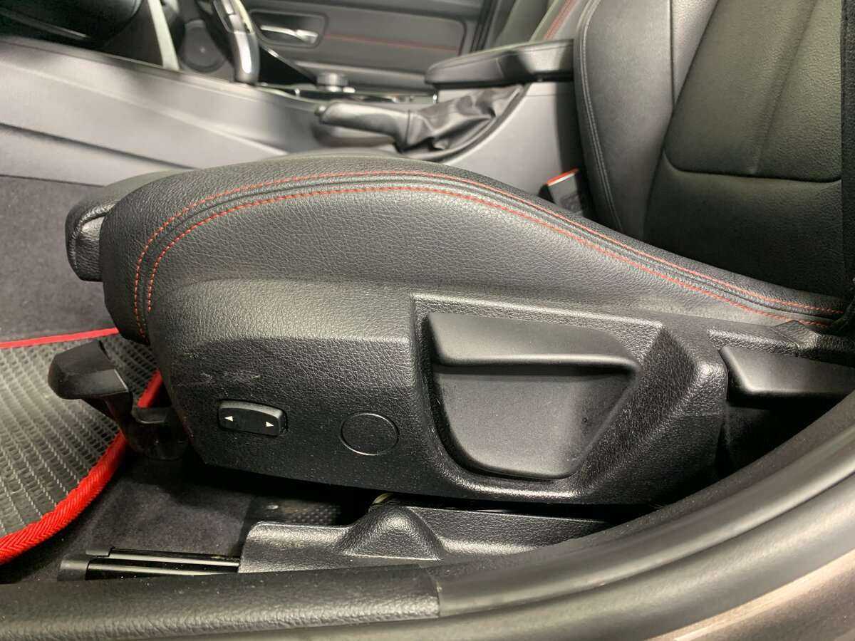 БМВ 3 серии б/у, 2013, Автоматическая. Фото: #12