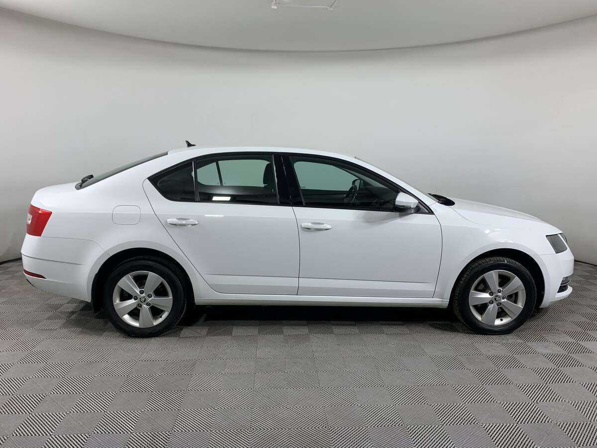 Шкода Октавия б/у, 2019, Роботизированная. Фото: #2