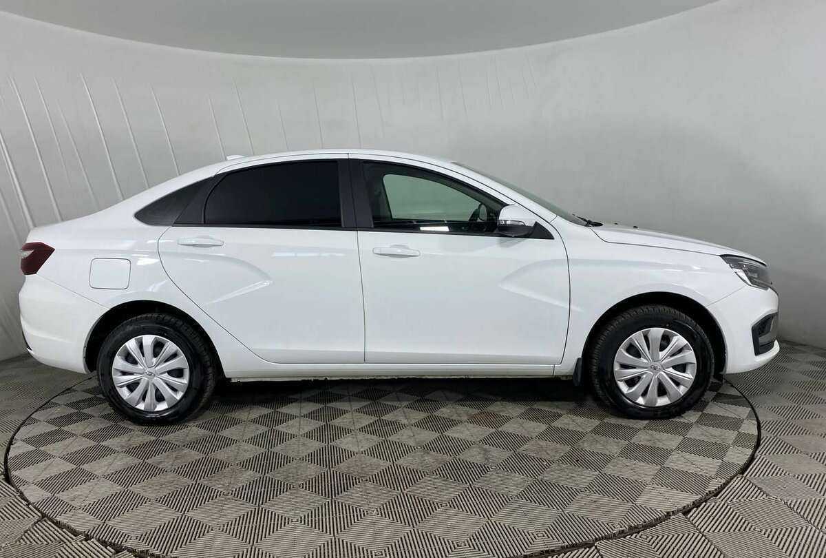 Лада (ВАЗ) Веста б/у, 2023, Механическая. Фото: #3