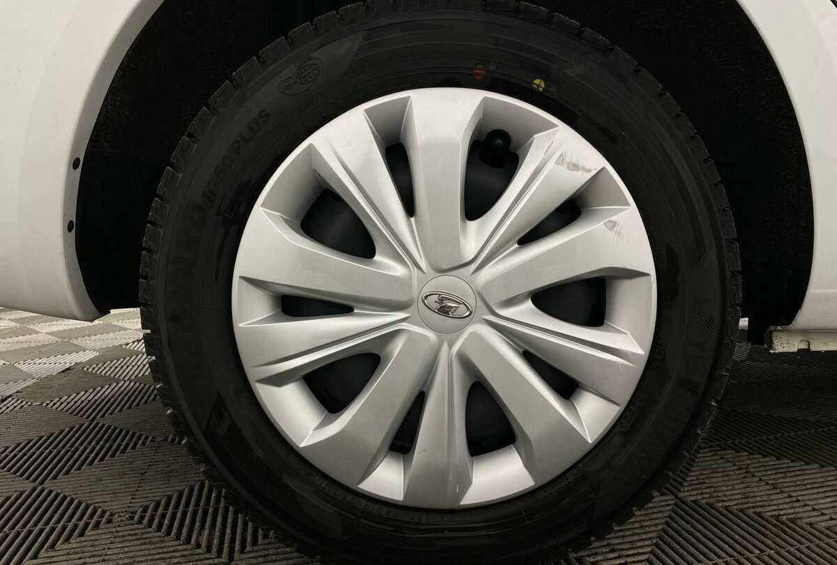 Лада (ВАЗ) Веста б/у, 2023, Механическая. Фото: #13