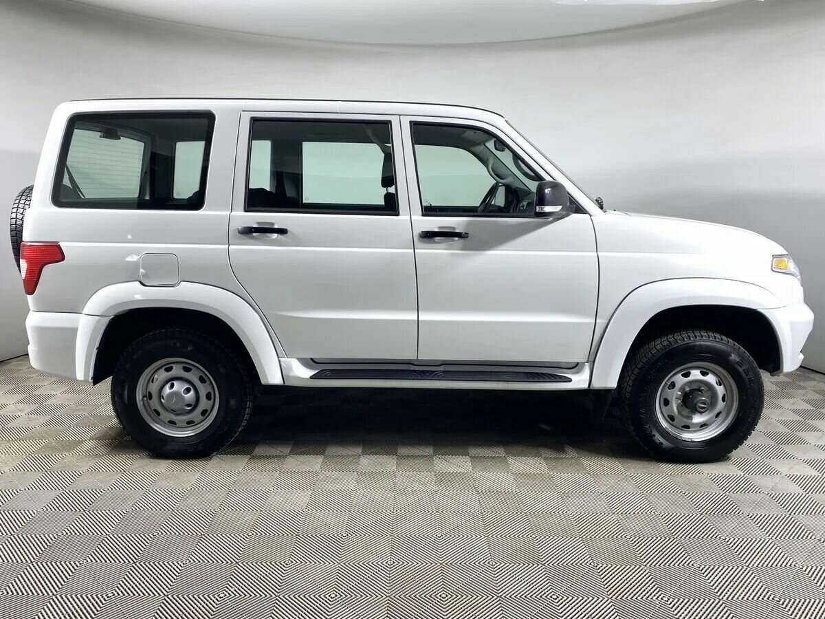 УАЗ Патриот б/у, 2022, Механическая. Фото: #2