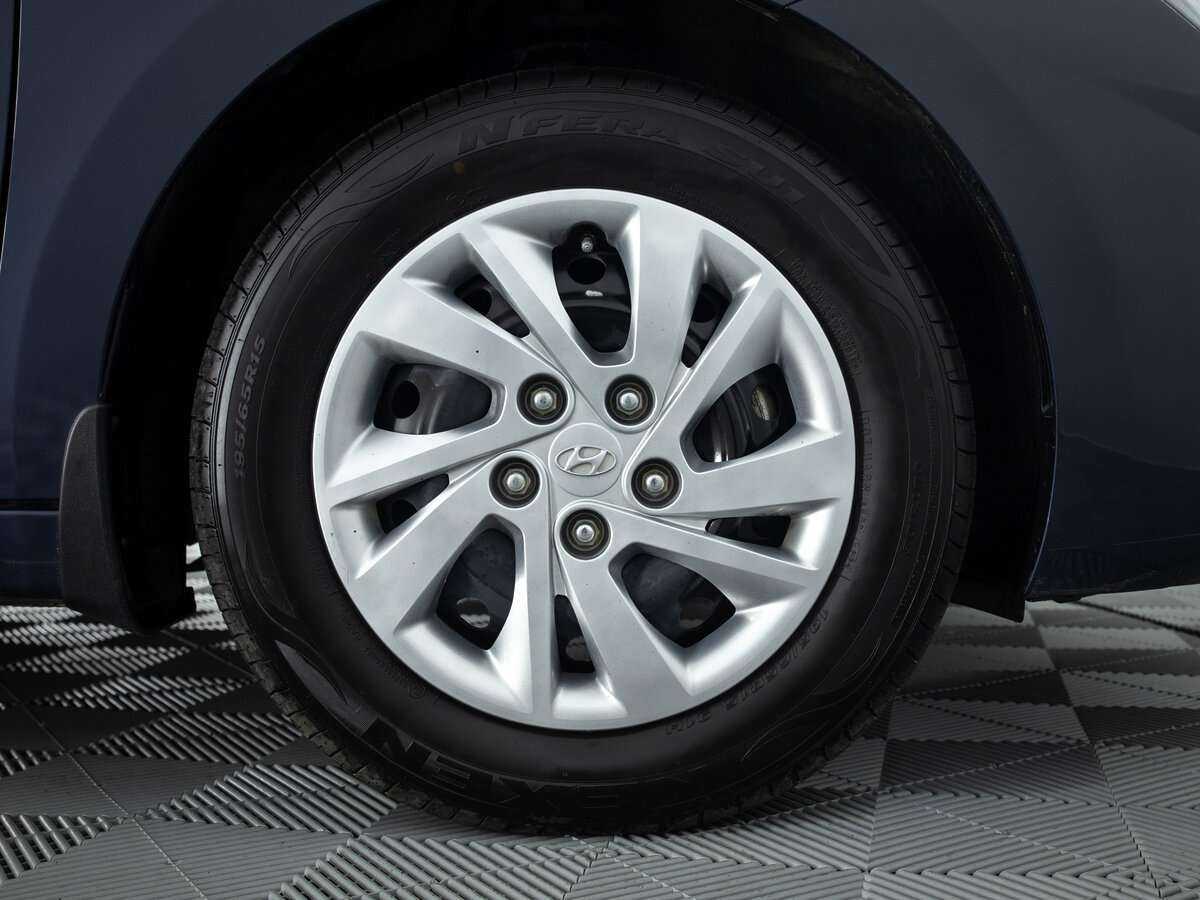 Hyundai Elantra б/у, 2020, Механическая. Фото: #9