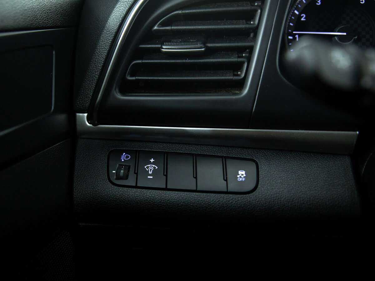 Hyundai Elantra б/у, 2020, Механическая. Фото: #16