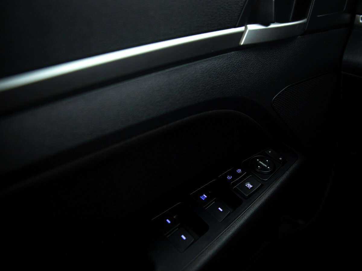 Hyundai Elantra б/у, 2020, Механическая. Фото: #18