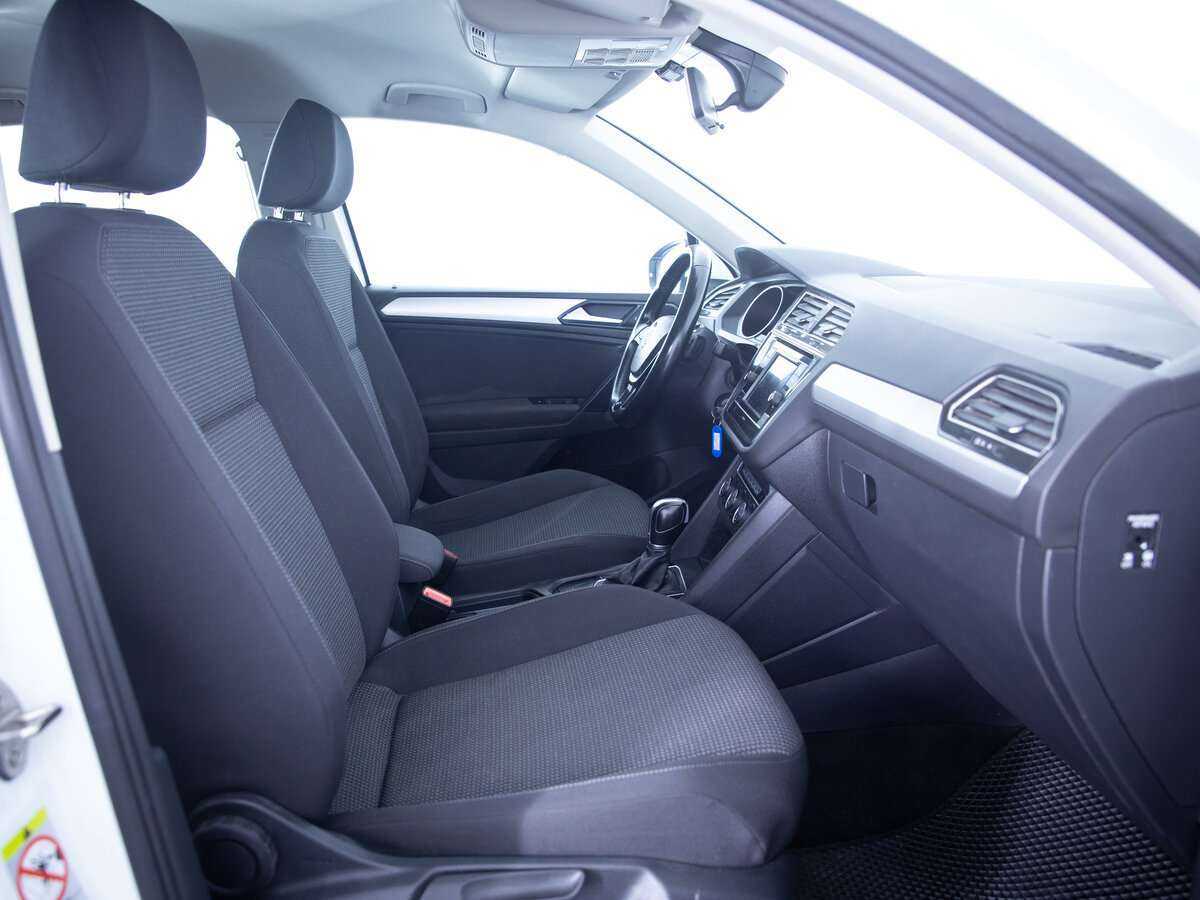 Volkswagen Tiguan б/у, 2018, Роботизированная. Фото: #9