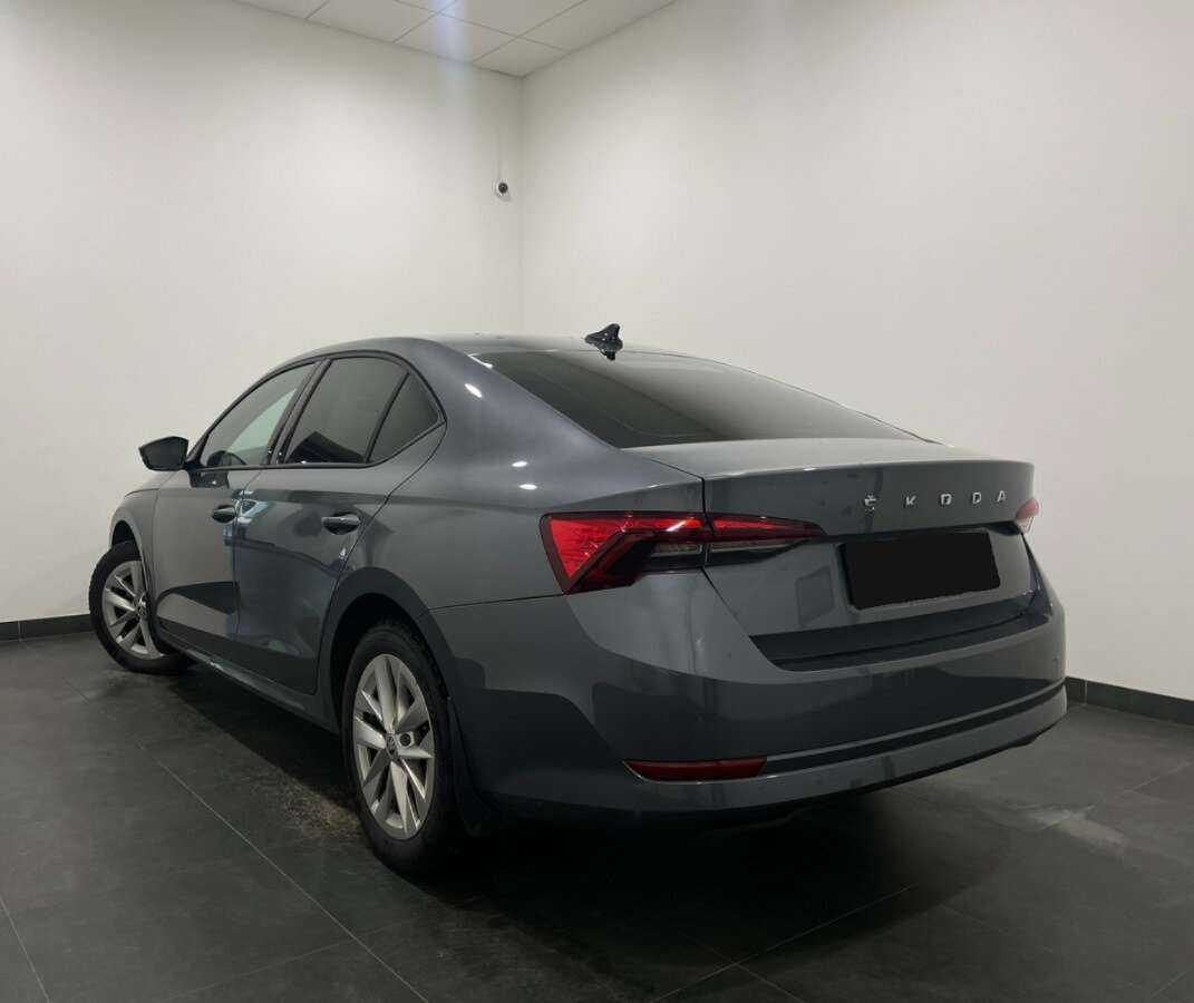 Шкода Октавия б/у, 2021, Автоматическая. Фото: #2