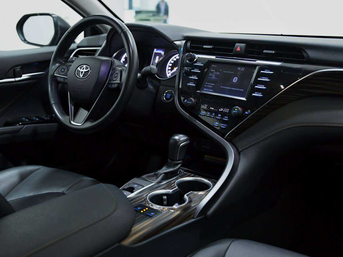 Тойота Камри б/у, 2020, Автоматическая. Фото: #6