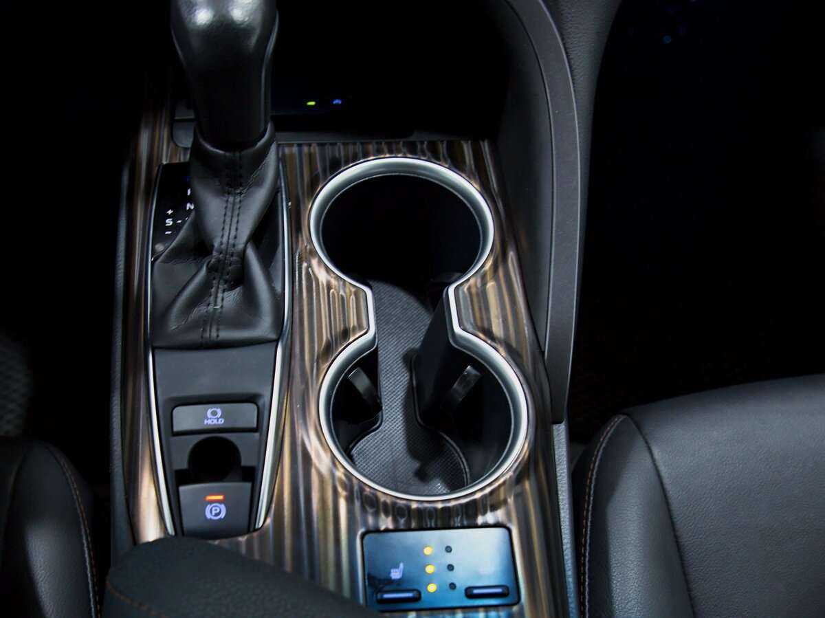 Тойота Камри б/у, 2020, Автоматическая. Фото: #9