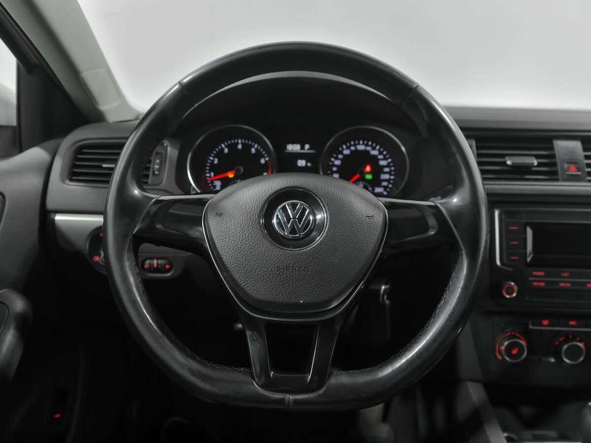 Volkswagen Jetta б/у, 2016, Автоматическая. Фото: #5