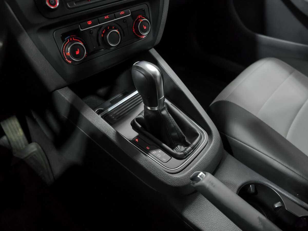 Volkswagen Jetta б/у, 2016, Автоматическая. Фото: #7