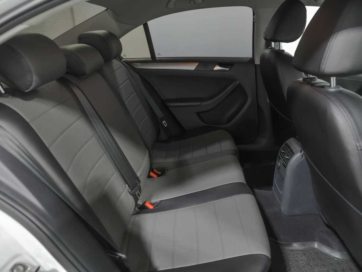 Volkswagen Jetta б/у, 2016, Автоматическая. Фото: #9