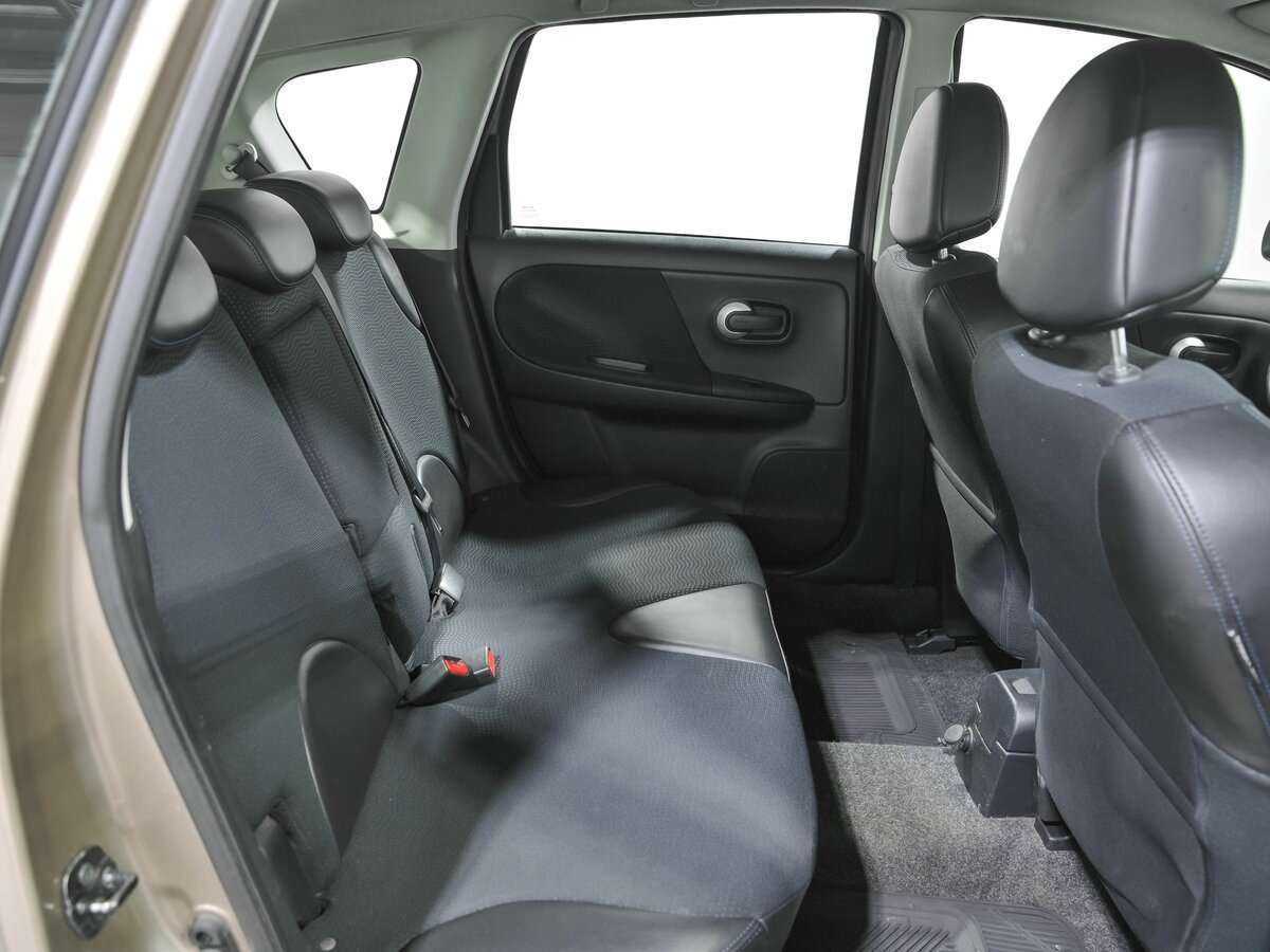 Ниссан Ноут б/у, 2013, Автоматическая. Фото: #15