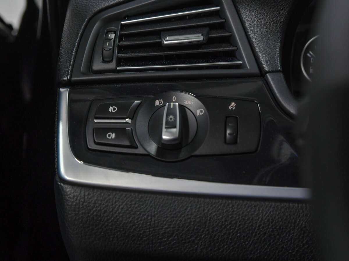 БМВ 5 серии б/у, 2013, Автоматическая. Фото: #11