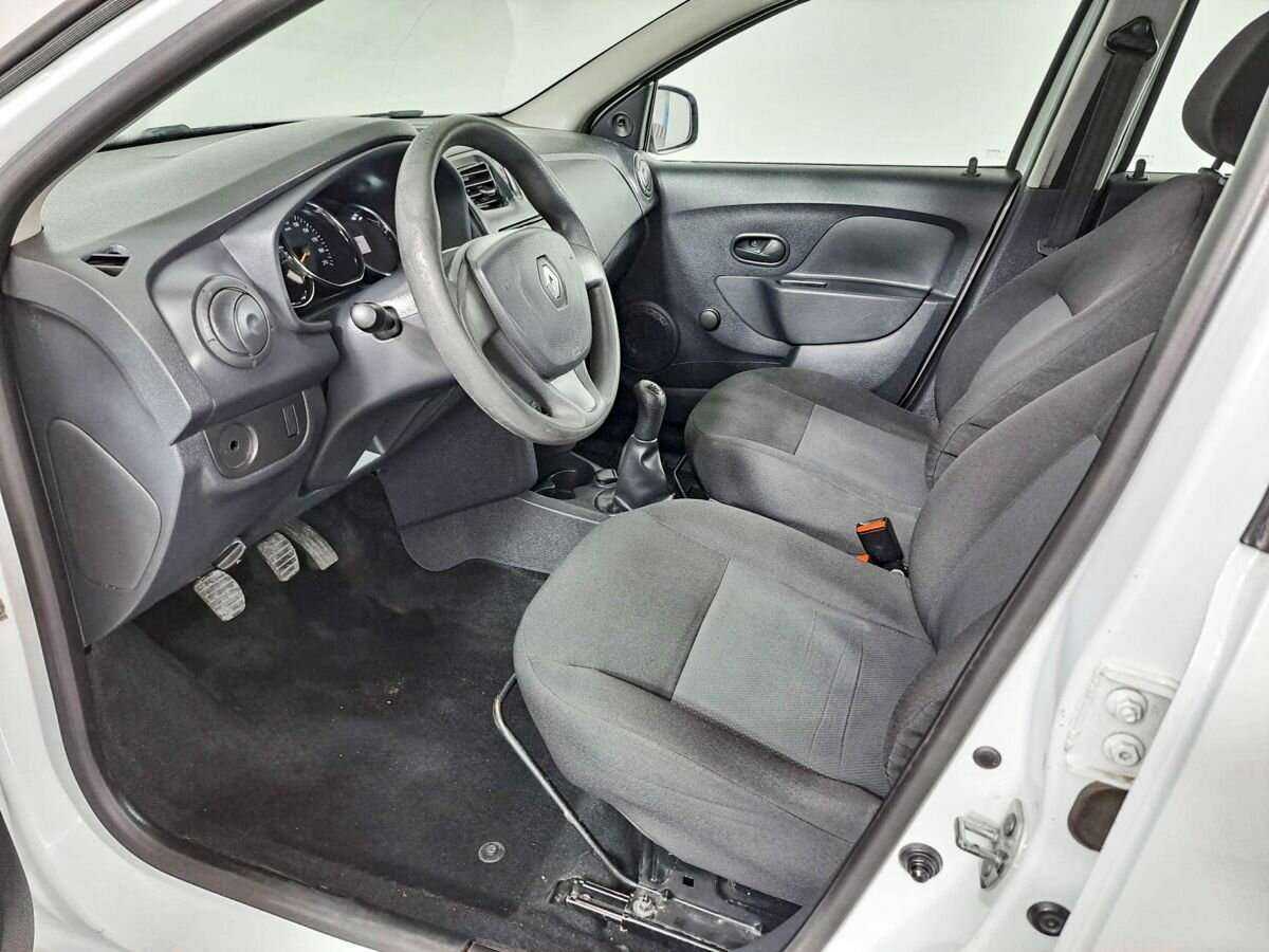 Рено Логан б/у, 2016, Механическая. Фото: #15